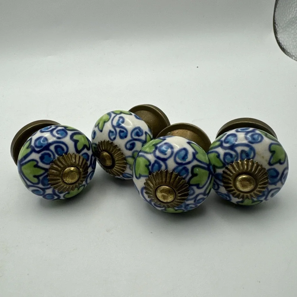 Vintage‎ Painted Porcelain And Brass Door Drawer Cabinet Knobs Pulls Hardware